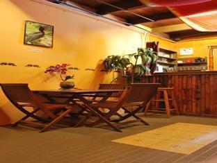 Berambih Lodge Kuching Esterno foto