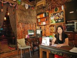 Berambih Lodge Kuching Esterno foto